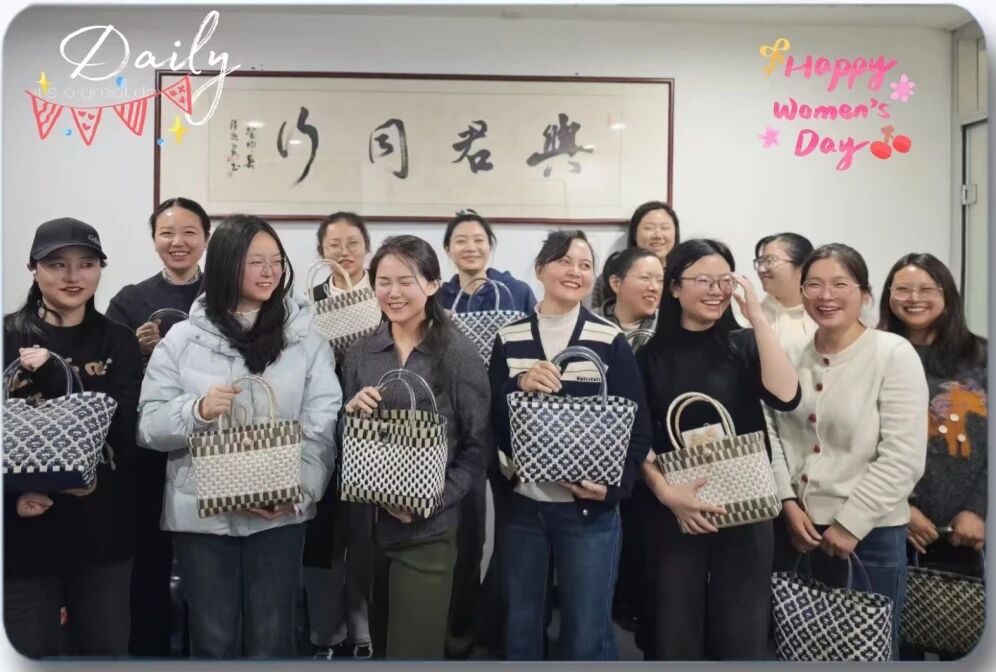 春日繁花，向美而生 | 信永蓝天事务所祝全体女性节日快乐！